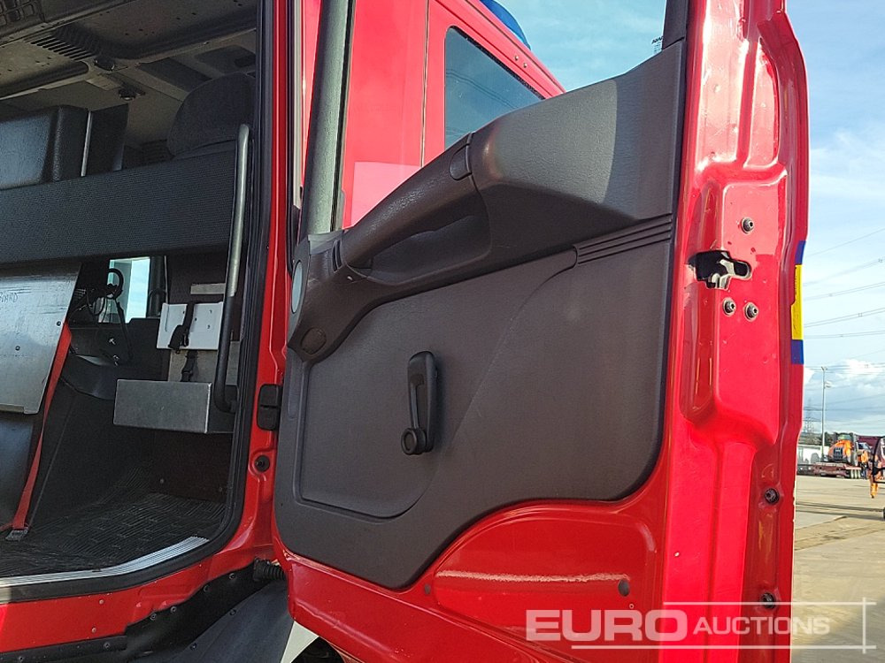 Fire truck 2002 Scania 260 94D: picture 31