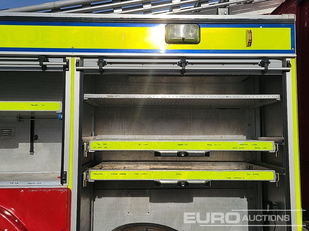 Fire truck 2002 Scania 260 94D: picture 23