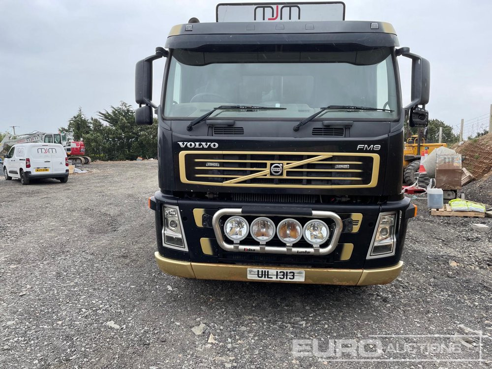 2003 Volvo FM9 300 - Tipper: picture 2 2003 Volvo FM9 300 - Tipper: picture 2