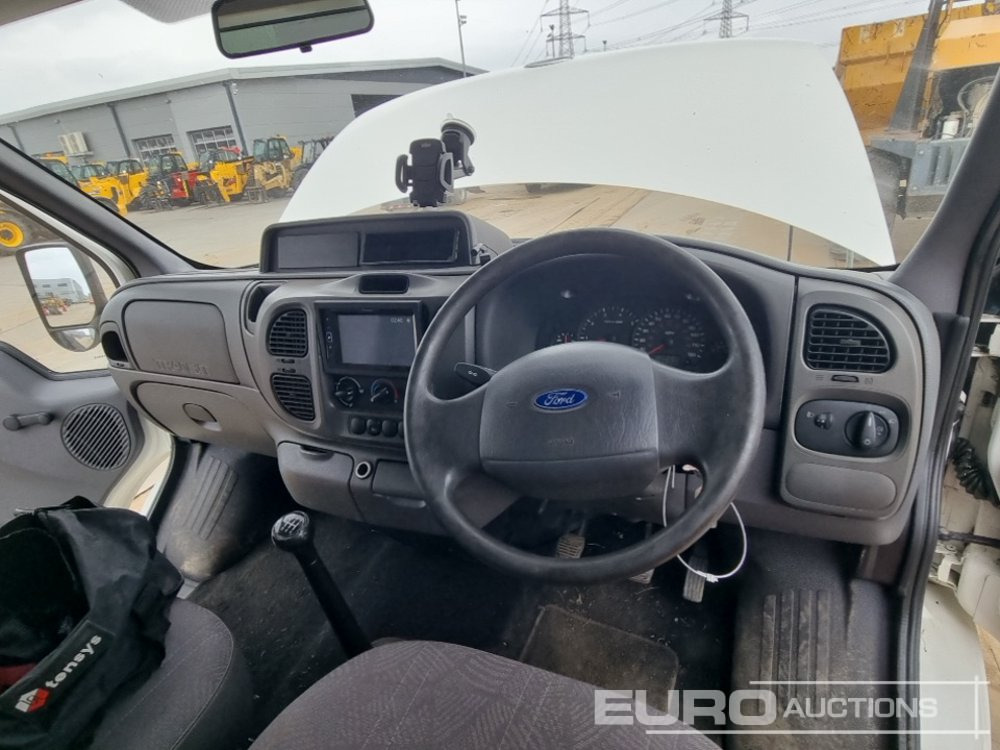 Flatbed van 2006 Ford Transit 350: picture 32