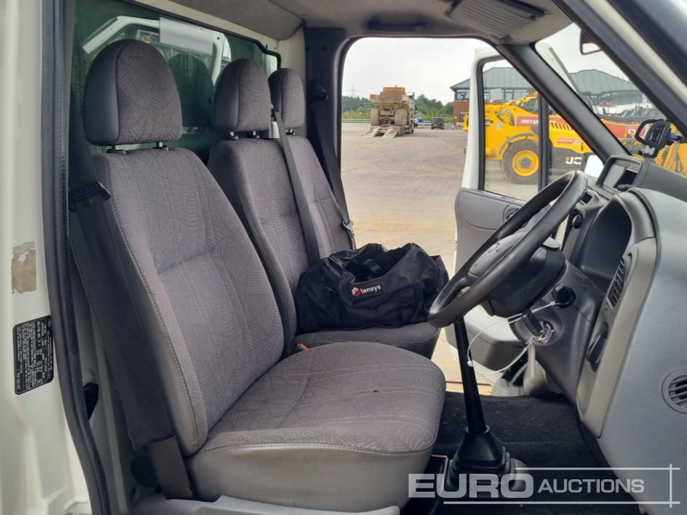Flatbed van 2006 Ford Transit 350: picture 30