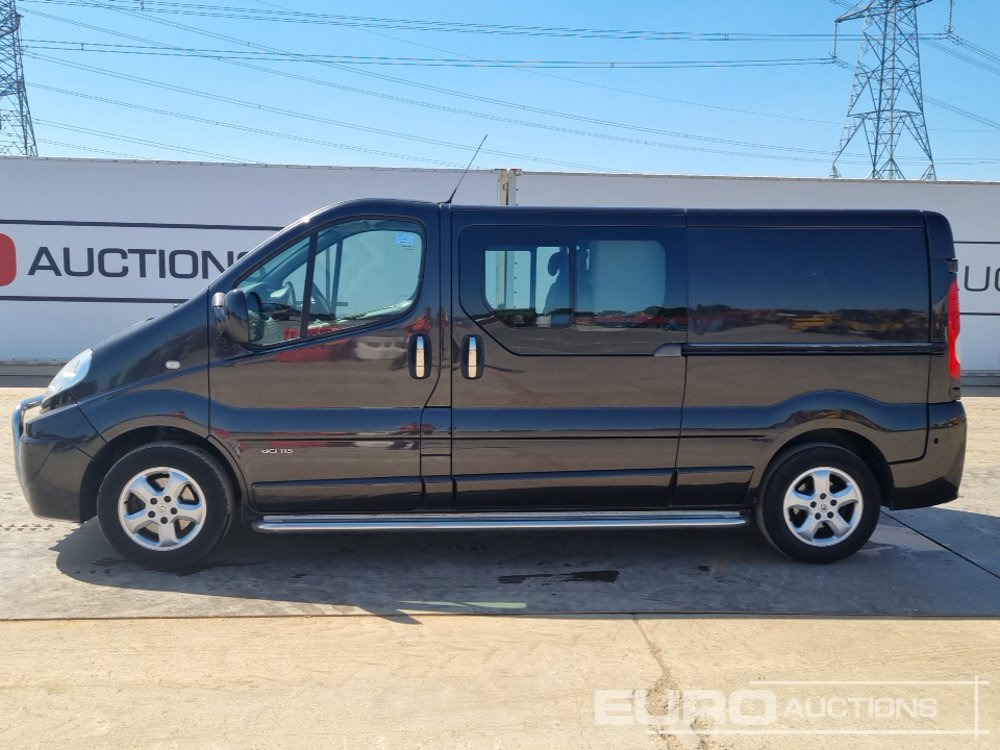 2010 Renault Trafic Sport - Combi van: picture 2 2010 Renault Trafic Sport - Combi van: picture 2