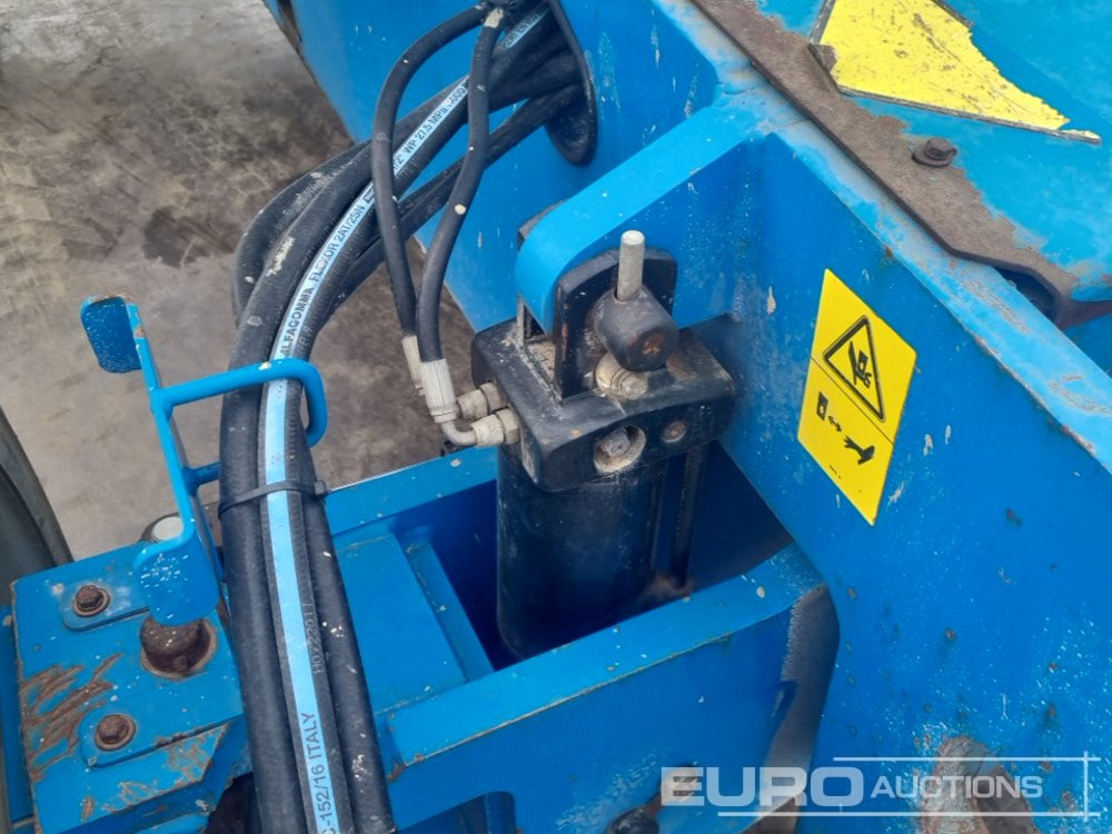 Aerial platform 2012 Genie Z-60: picture 21