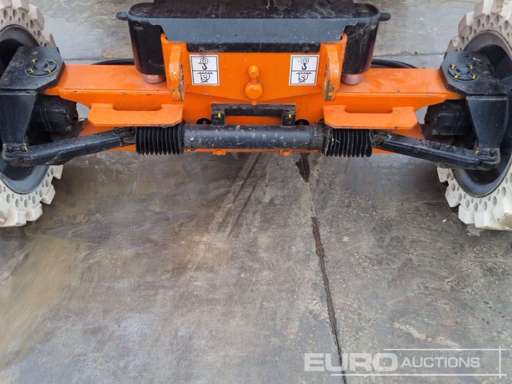 Aerial platform 2013 JLG 340AJ: picture 15