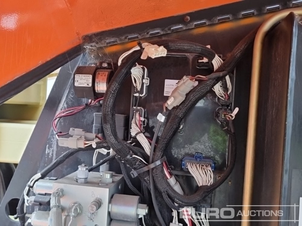 Aerial platform 2013 JLG 340AJ: picture 38