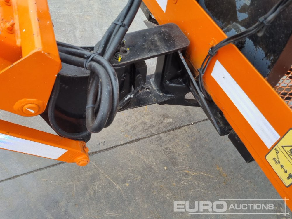 Aerial platform 2013 JLG 340AJ: picture 22