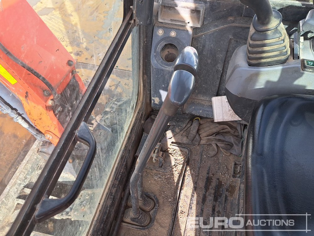 Mini excavator 2013 Kubota U25-3EU: picture 31