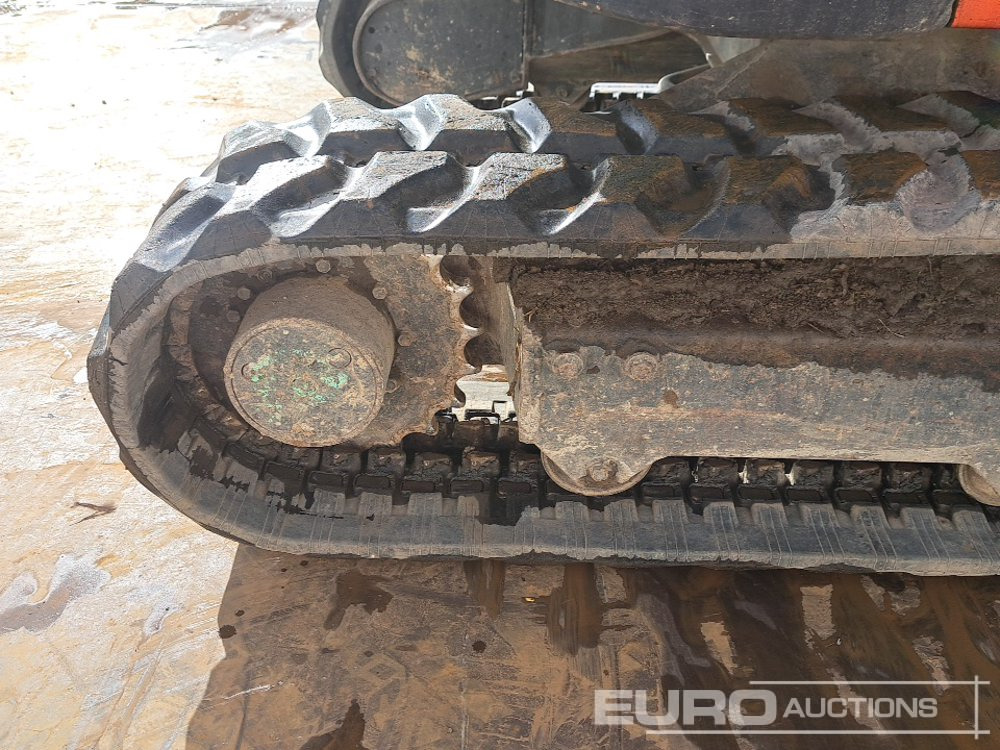 Mini excavator 2013 Kubota U25-3EU: picture 23
