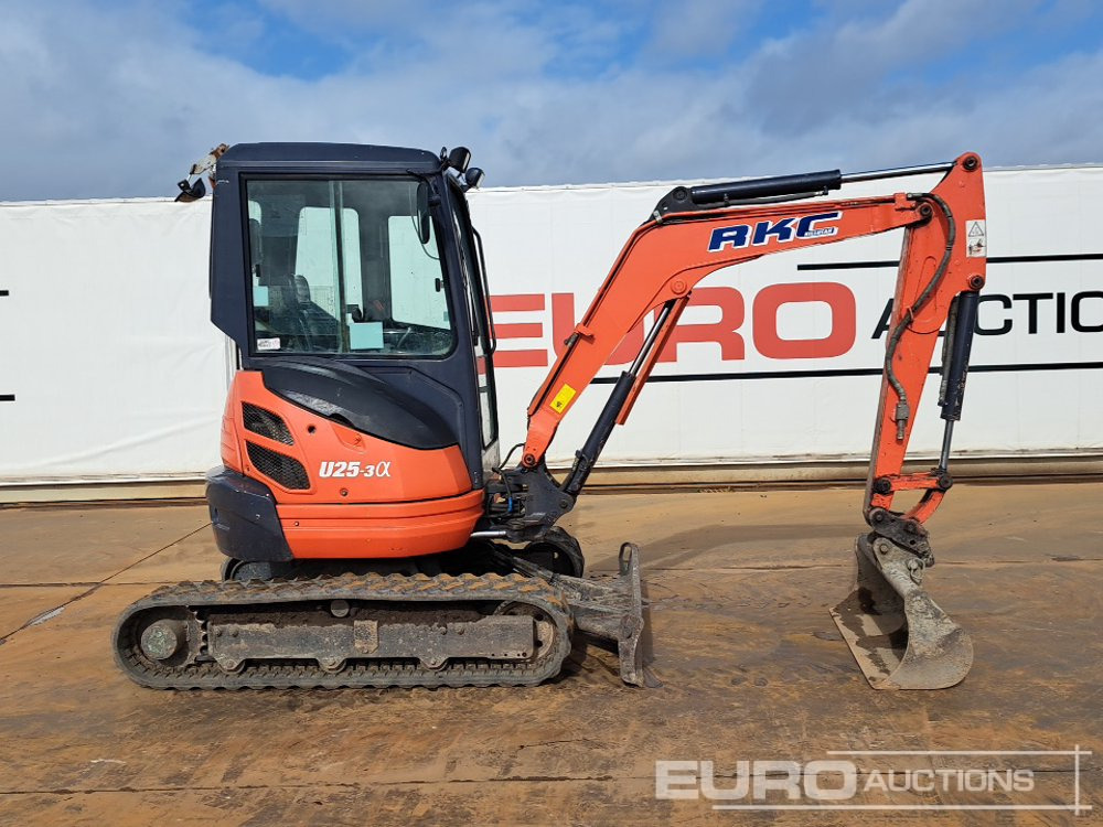 Mini excavator 2013 Kubota U25-3EU: picture 6