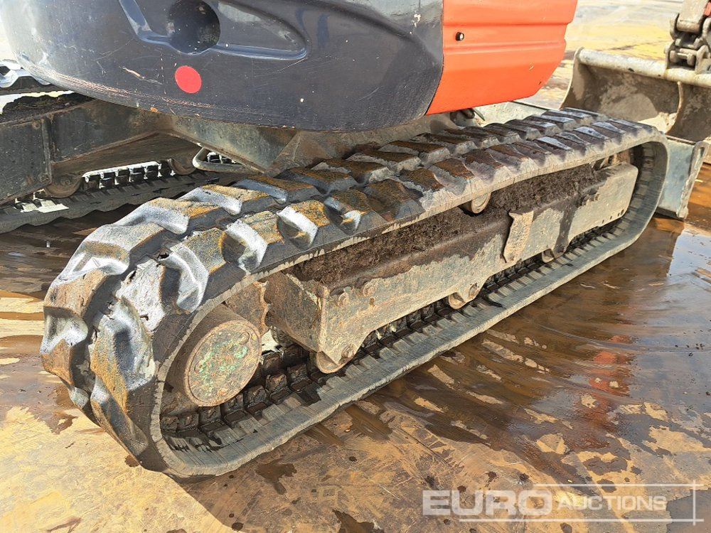 Mini excavator 2013 Kubota U25-3EU: picture 22