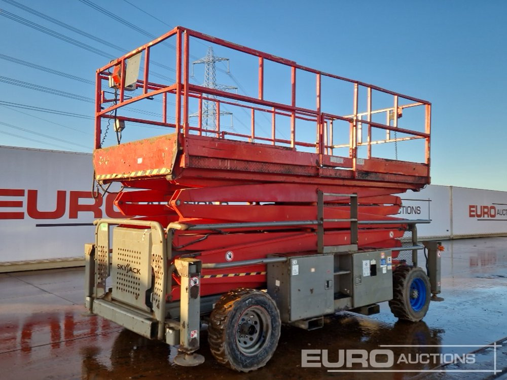 2013 SkyJack SJ9250 - Scissor lift: picture 1 2013 SkyJack SJ9250 - Scissor lift: picture 1