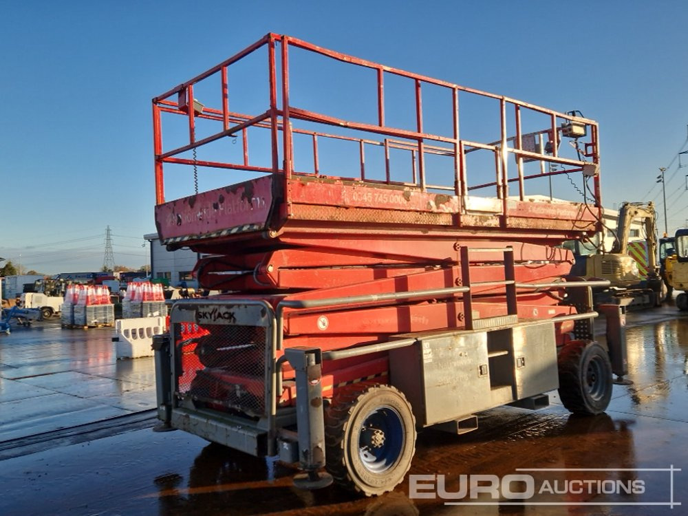 2013 SkyJack SJ9250 - Scissor lift: picture 5 2013 SkyJack SJ9250 - Scissor lift: picture 5