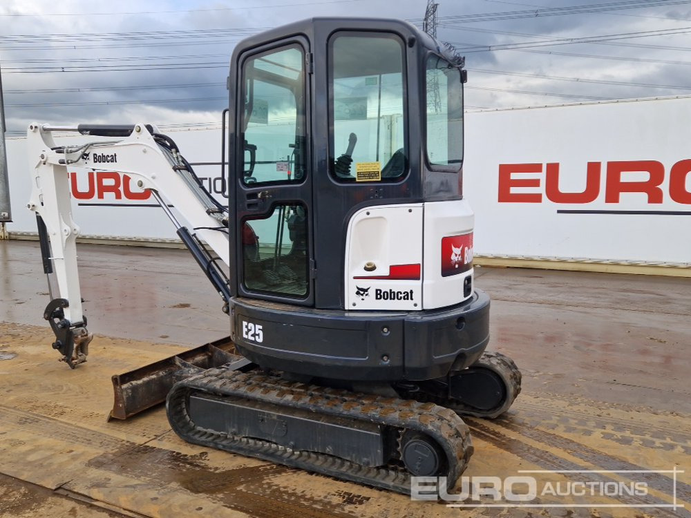 2014 Bobcat E25 - Mini excavator: picture 3 2014 Bobcat E25 - Mini excavator: picture 3