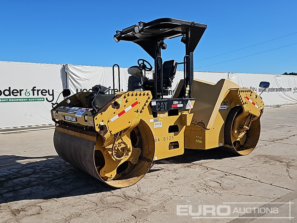 2014 CAT CB54XW - Roller: picture 1 2014 CAT CB54XW - Roller: picture 1