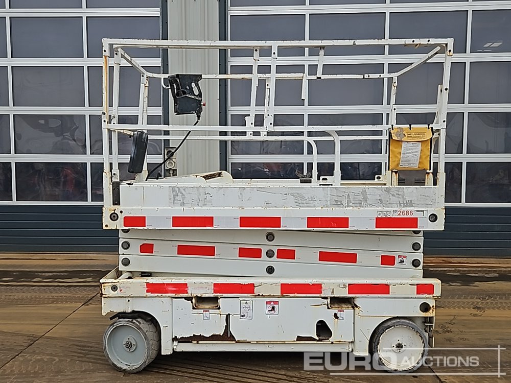 2014 Haulotte Compact 10 - Aerial platform: picture 2 2014 Haulotte Compact 10 - Aerial platform: picture 2