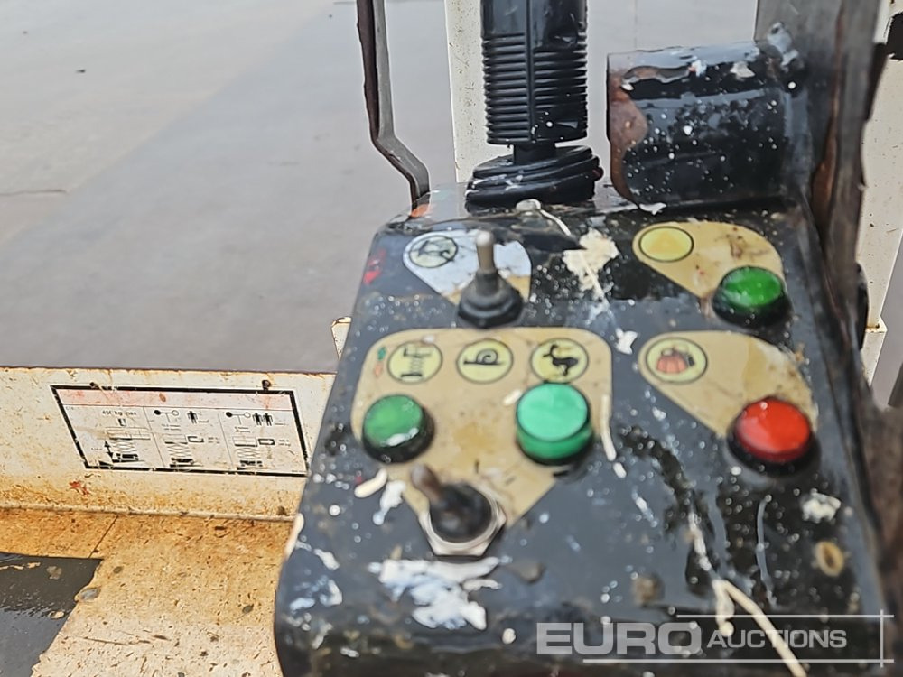Aerial platform 2014 Haulotte Compact 10: picture 24