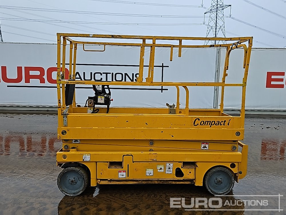 2014 Haulotte Compact 8 - Aerial platform: picture 2 2014 Haulotte Compact 8 - Aerial platform: picture 2