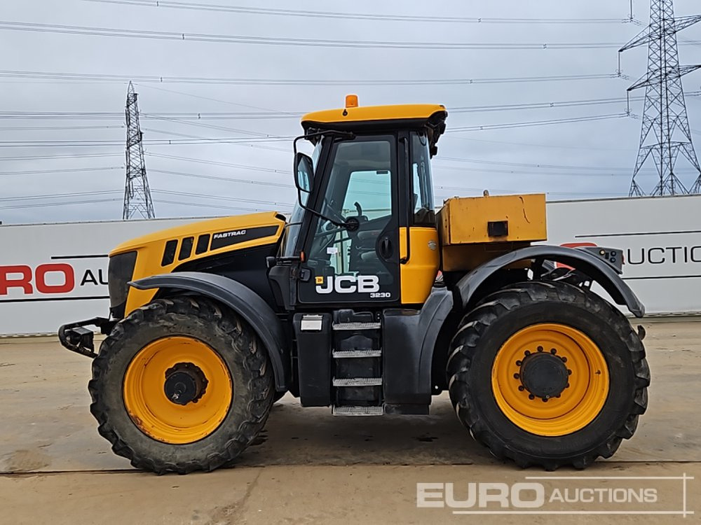 2014 JCB Fastrac 3230 - Farm tractor: picture 2 2014 JCB Fastrac 3230 - Farm tractor: picture 2