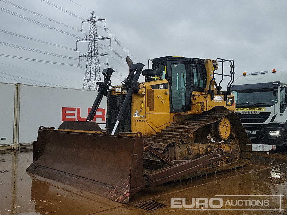 Bulldozer 2015 CAT D6T LGP: picture 1