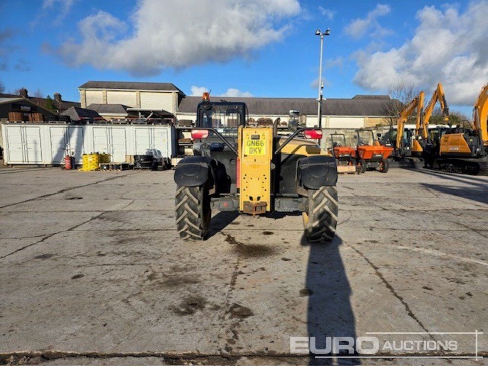 2015 CAT TH337C - Telescopic handler: picture 3 2015 CAT TH337C - Telescopic handler: picture 3