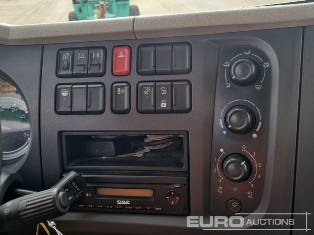 Road sweeper 2015 DAF LF220: picture 34