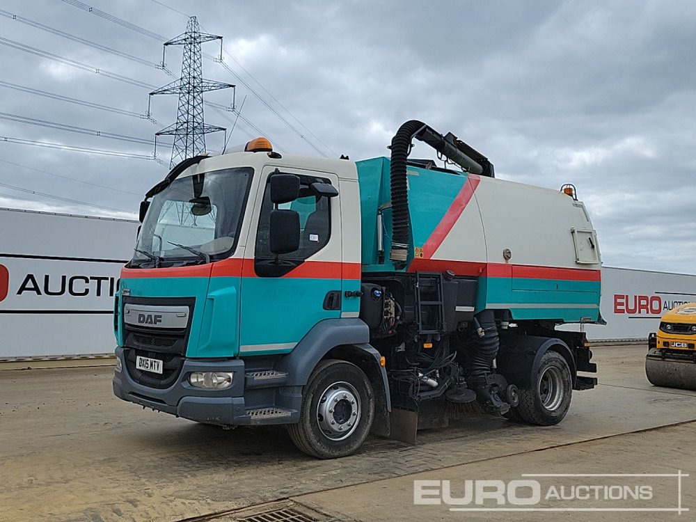 2015 DAF LF220 - Road sweeper: picture 1 2015 DAF LF220 - Road sweeper: picture 1