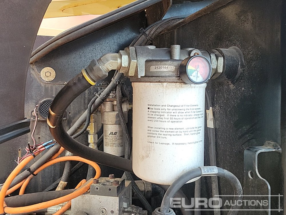 Articulated boom 2015 JLG 600AJ: picture 40