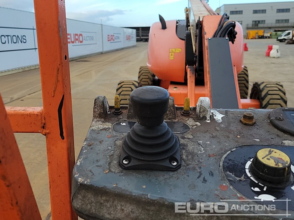 Articulated boom 2015 JLG 600AJ: picture 17