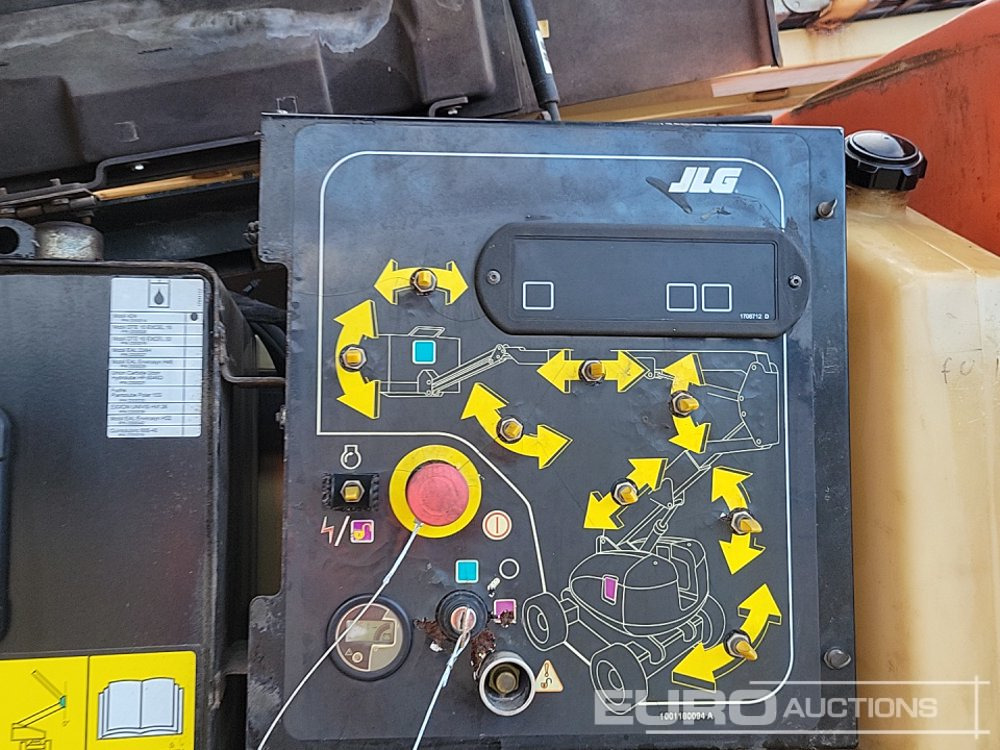 Articulated boom 2015 JLG 600AJ: picture 41