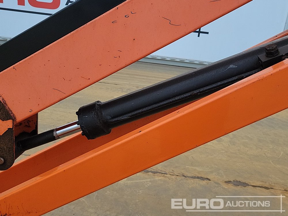 Articulated boom 2015 JLG 600AJ: picture 28