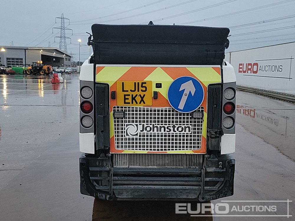 2015 Johnston CX210 - Road sweeper: picture 4 2015 Johnston CX210 - Road sweeper: picture 4