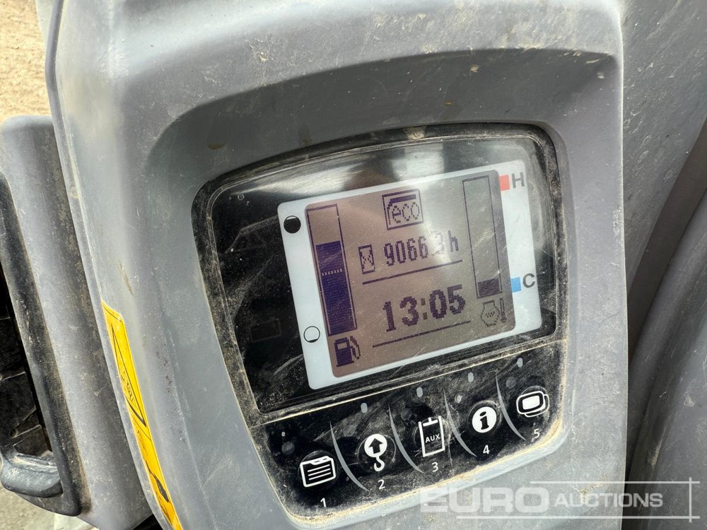 2015 Kubota KX080-4 - Mini excavator: picture 5 2015 Kubota KX080-4 - Mini excavator: picture 5