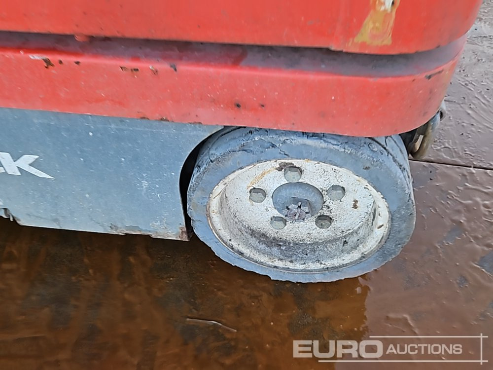 Aerial platform 2015 SkyJack SJ16: picture 10