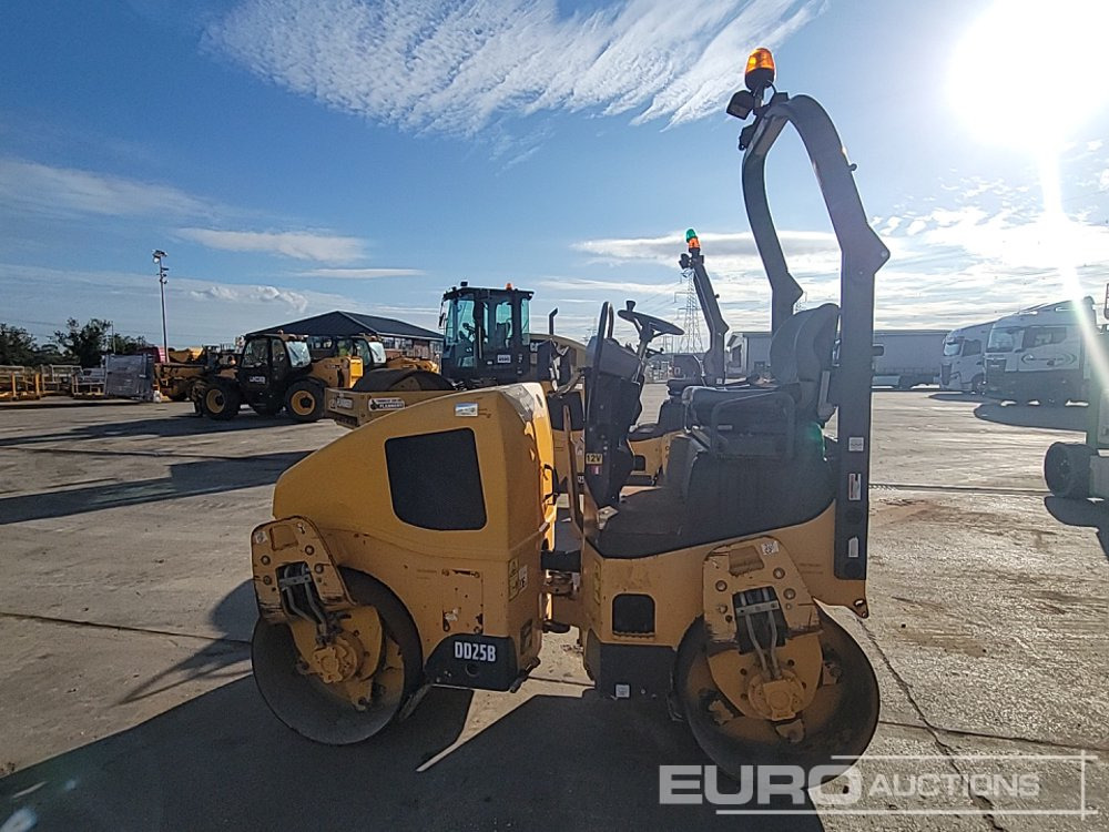 2015 Volvo DD25B - Road roller: picture 2 2015 Volvo DD25B - Road roller: picture 2