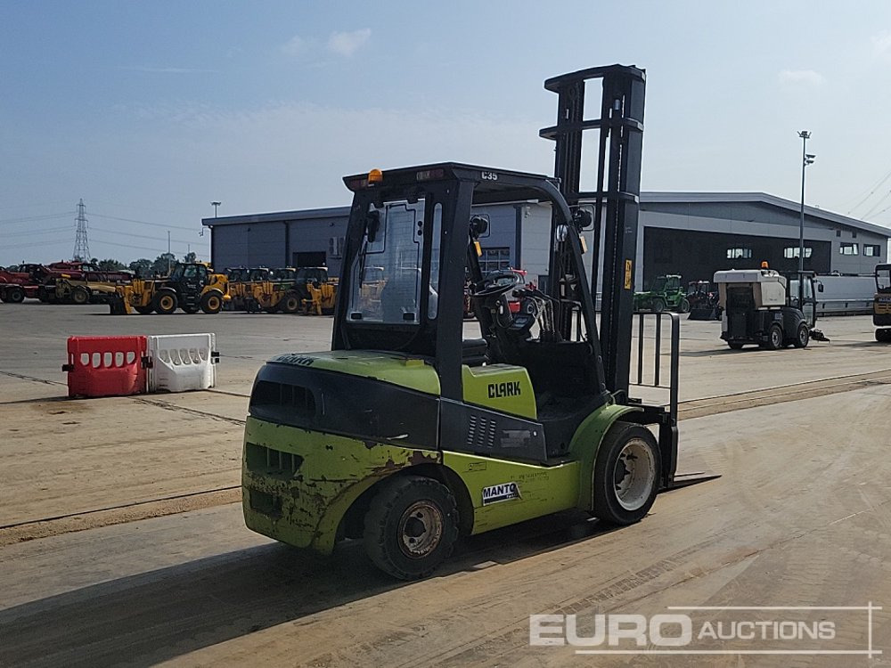 2016 Clark C35D - Forklift: picture 5 2016 Clark C35D - Forklift: picture 5