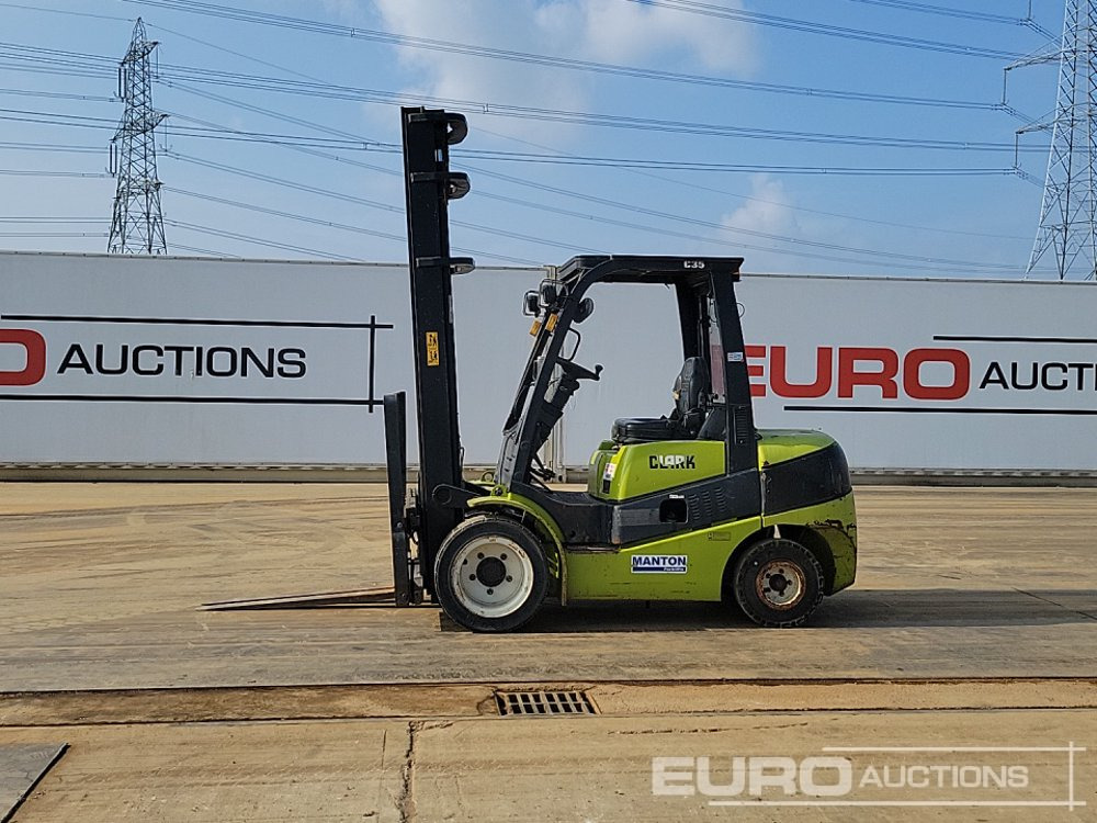 2016 Clark C35D - Forklift: picture 2 2016 Clark C35D - Forklift: picture 2