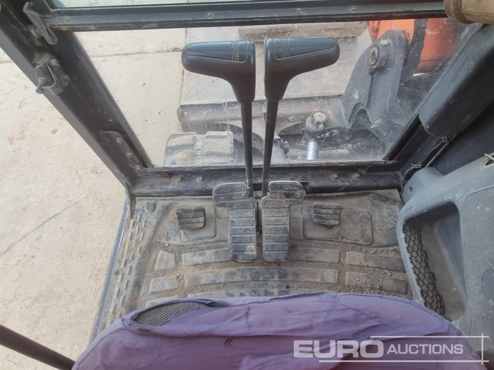 Mini excavator 2016 Doosan DX85R-3: picture 38