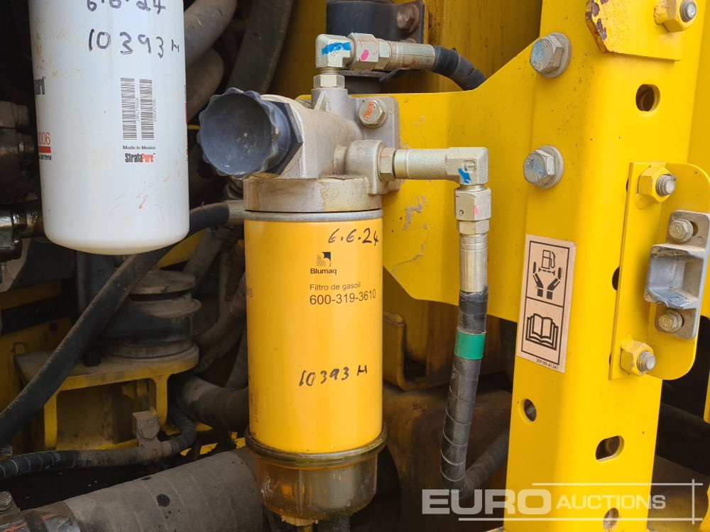 Crawler excavator 2016 Komatsu PC210LC-10: picture 37