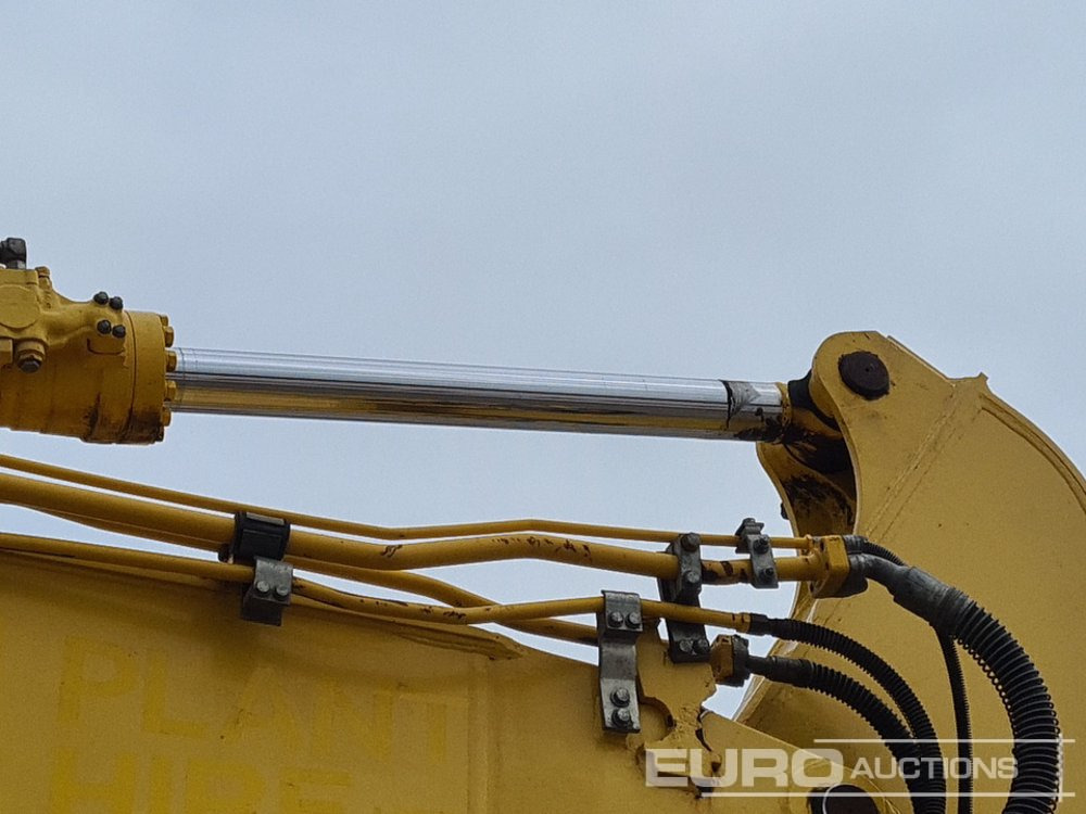 Crawler excavator 2016 Komatsu PC210LC-10: picture 19