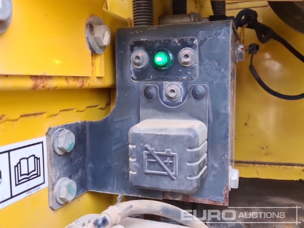 Crawler excavator 2016 Komatsu PC210LC-10: picture 48