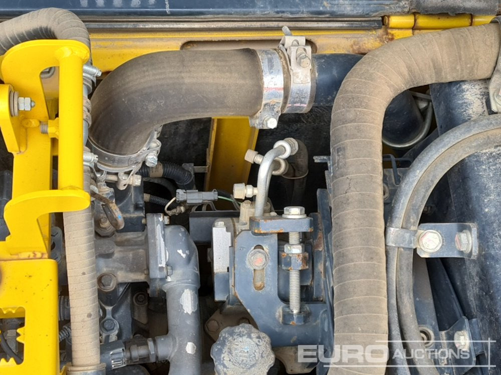 Crawler excavator 2016 Komatsu PC210LC-10: picture 33