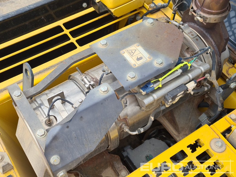 Crawler excavator 2016 Komatsu PC210LC-10: picture 35