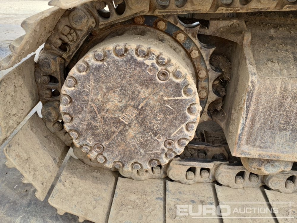 Crawler excavator 2016 Komatsu PC210LC-10: picture 14