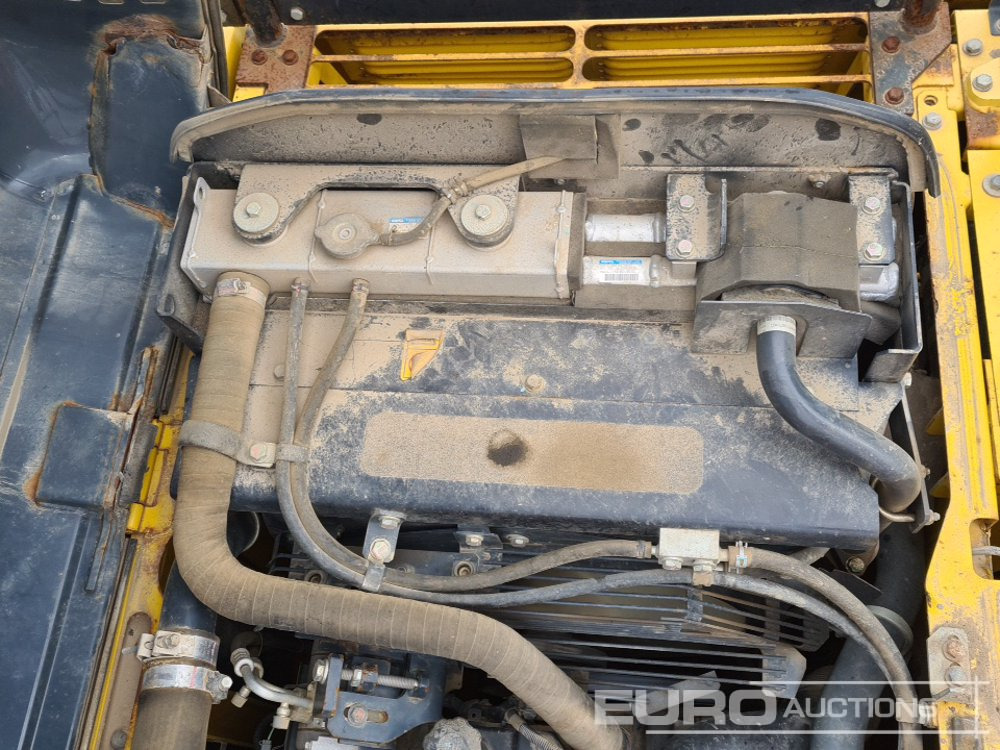 Crawler excavator 2016 Komatsu PC210LC-10: picture 30