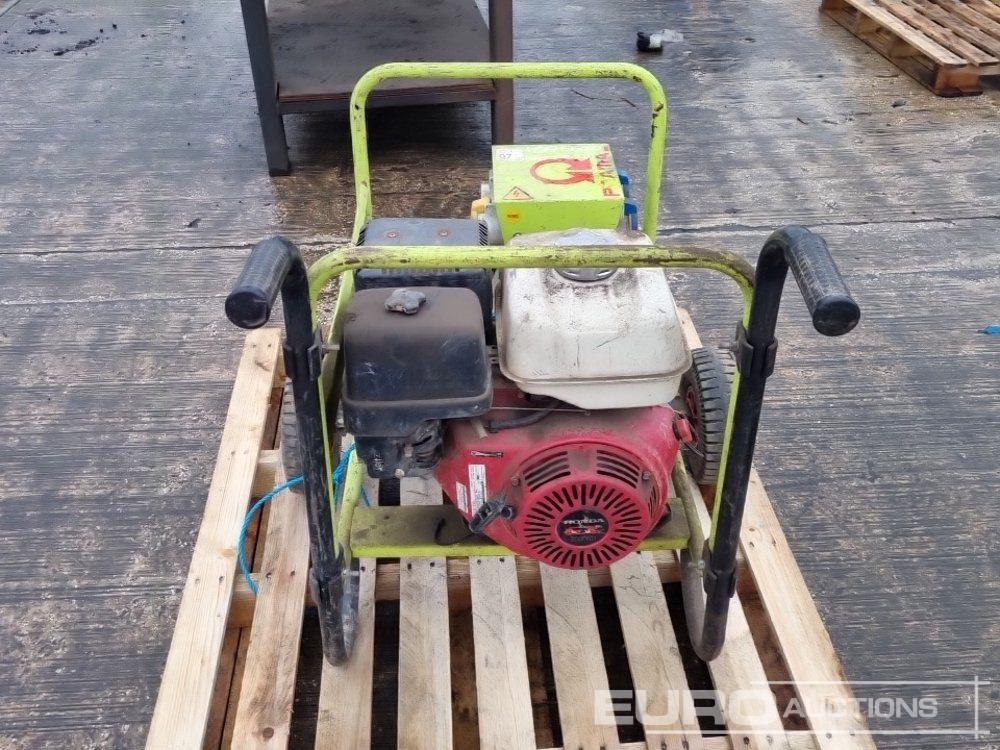 2016 Pramac E6900 - Generator set: picture 4 2016 Pramac E6900 - Generator set: picture 4