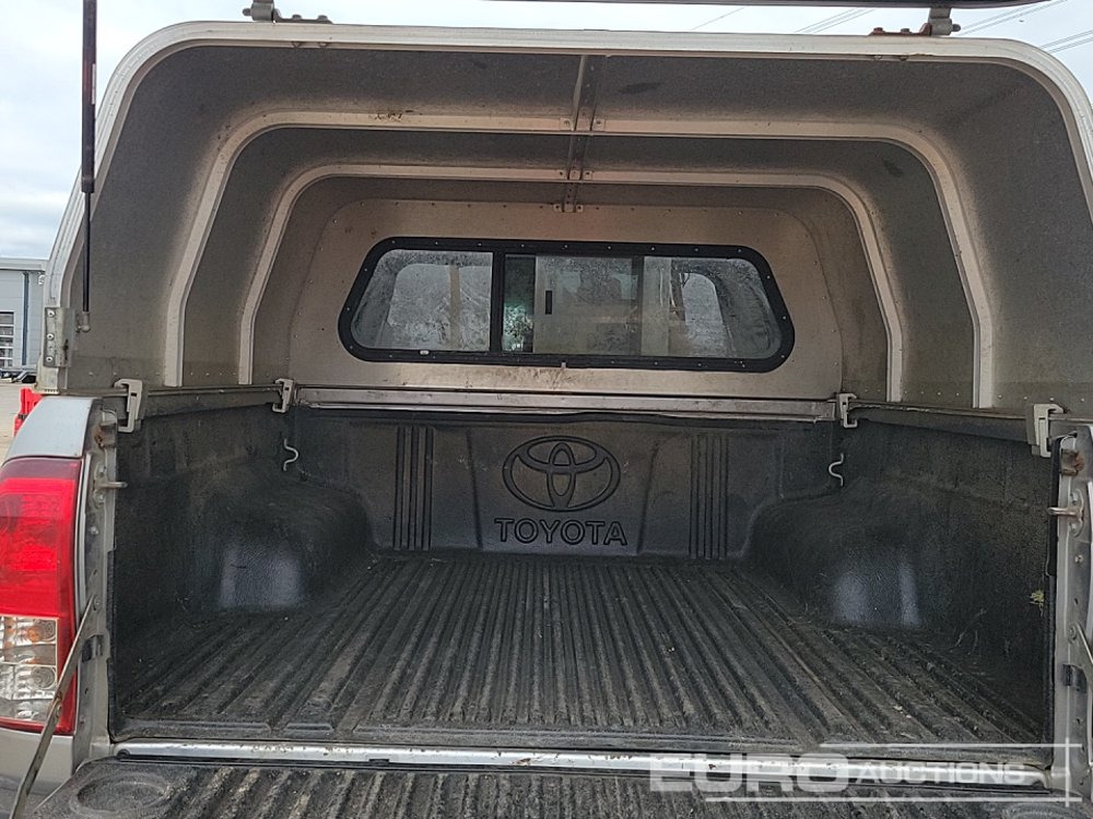 Pickup truck 2016 Toyota Hilux Invincible: picture 13 Pickup truck 2016 Toyota Hilux Invincible: picture 13