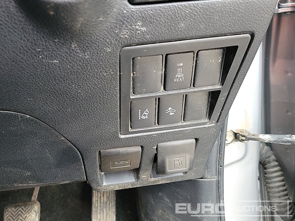 Pickup truck 2016 Toyota Hilux Invincible: picture 39 Pickup truck 2016 Toyota Hilux Invincible: picture 39