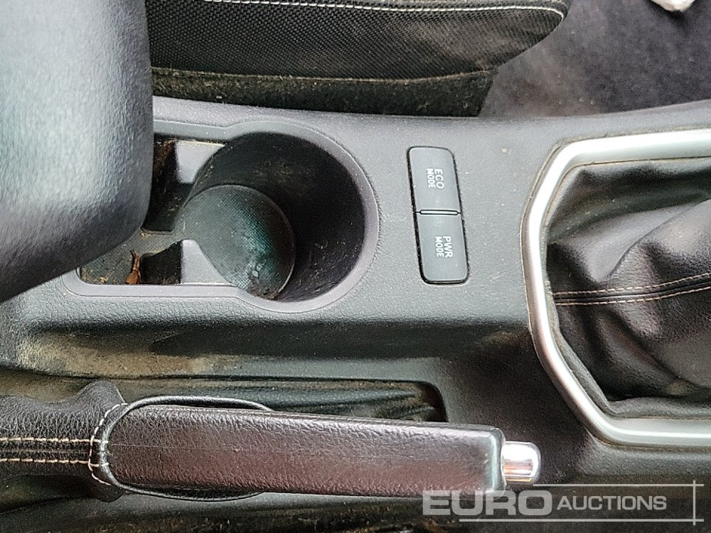 Pickup truck 2016 Toyota Hilux Invincible: picture 33 Pickup truck 2016 Toyota Hilux Invincible: picture 33