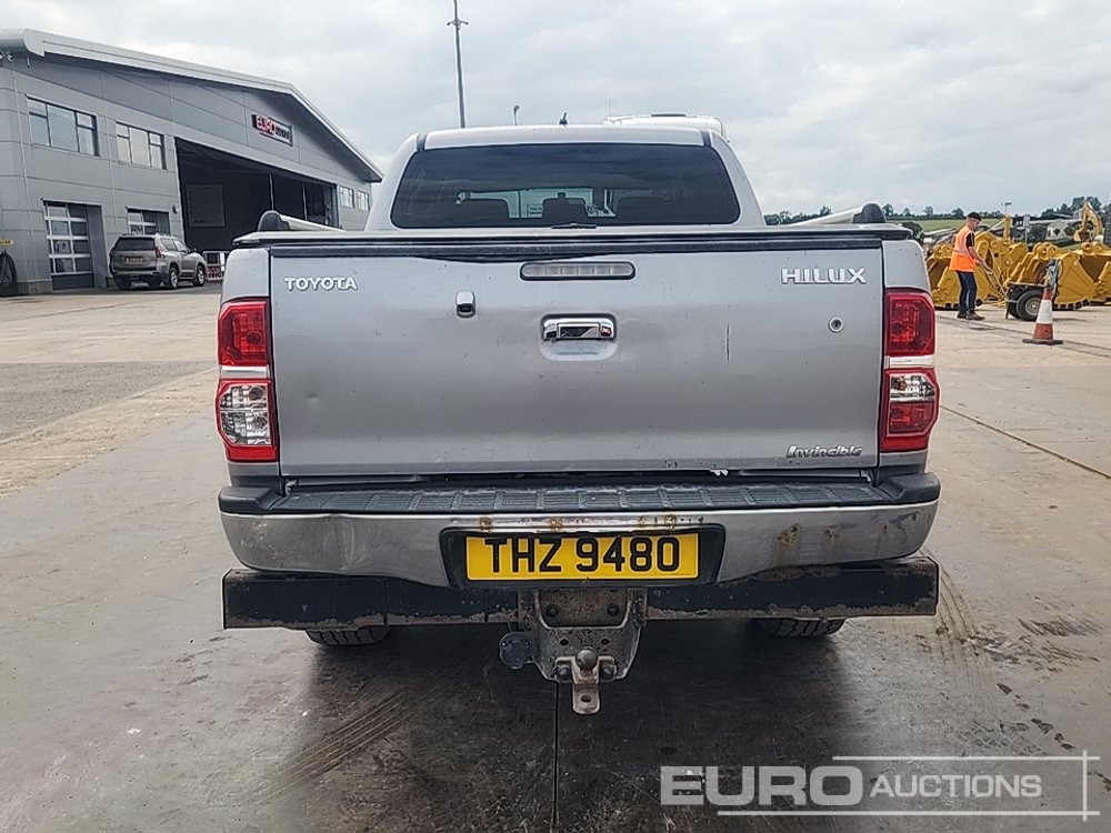 2016 Toyota Hilux Invincible - Pickup truck: picture 4 2016 Toyota Hilux Invincible - Pickup truck: picture 4