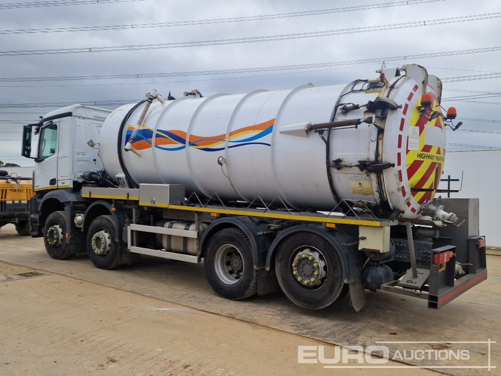 2017 Mercedes Arocs 3240 - Tank truck: picture 3 2017 Mercedes Arocs 3240 - Tank truck: picture 3